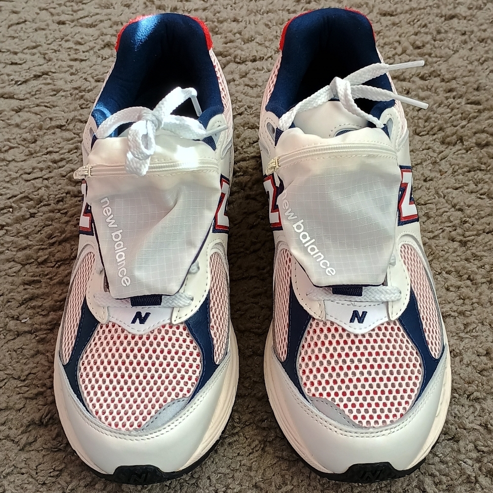 New Balance 2002R Pouch Navy Red men's size 9 - Picture 9 of 9